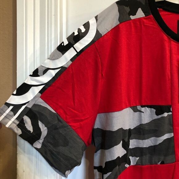 ECKO UNLTD - M Sz XL - NWT Ecko Red Short Sleeve Tee/Black & Gray Camo Detail - Picture 6 of 13